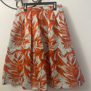 Leaf print pimpkin skirt